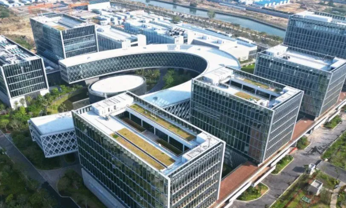 2024年企业管理软件选型指南：易服信息数字化办公系统对比分析